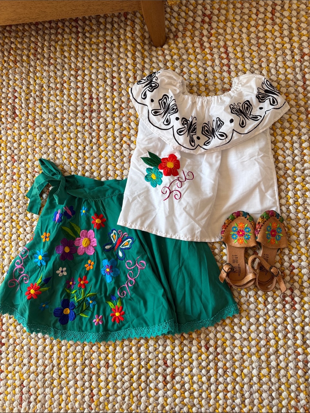 4T Embroidered Disney Mirabel Encanto Costume